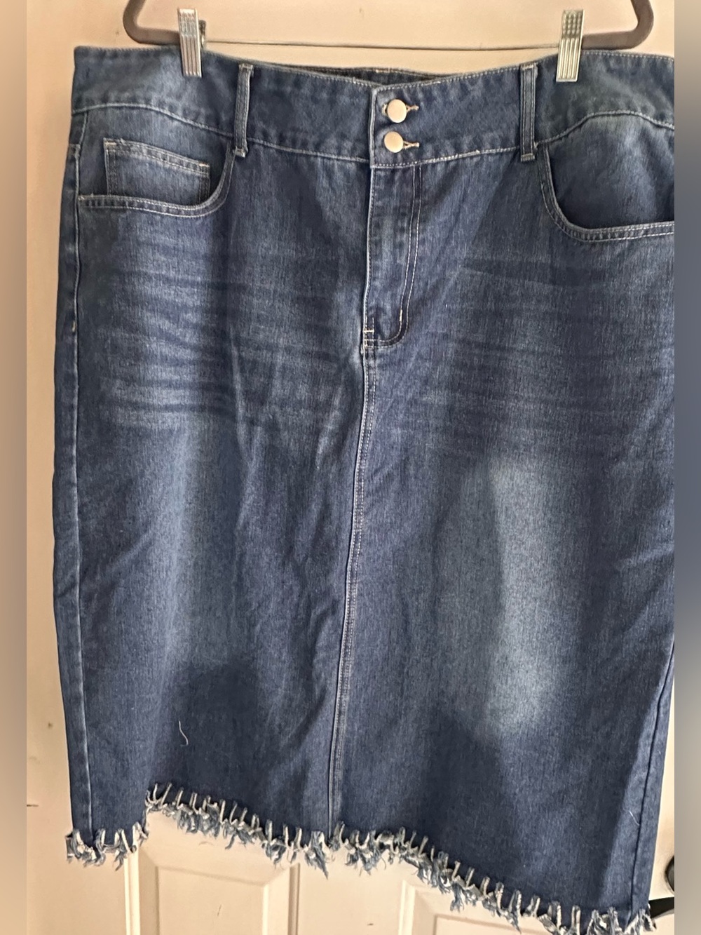 SHEIN Blue Women’s Denim Straight Skirt with Frayed Hem